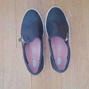 Black Dr. Scholl's sneakers